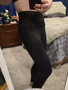 High-Waist Black Leopard-Print Pocket Leggings